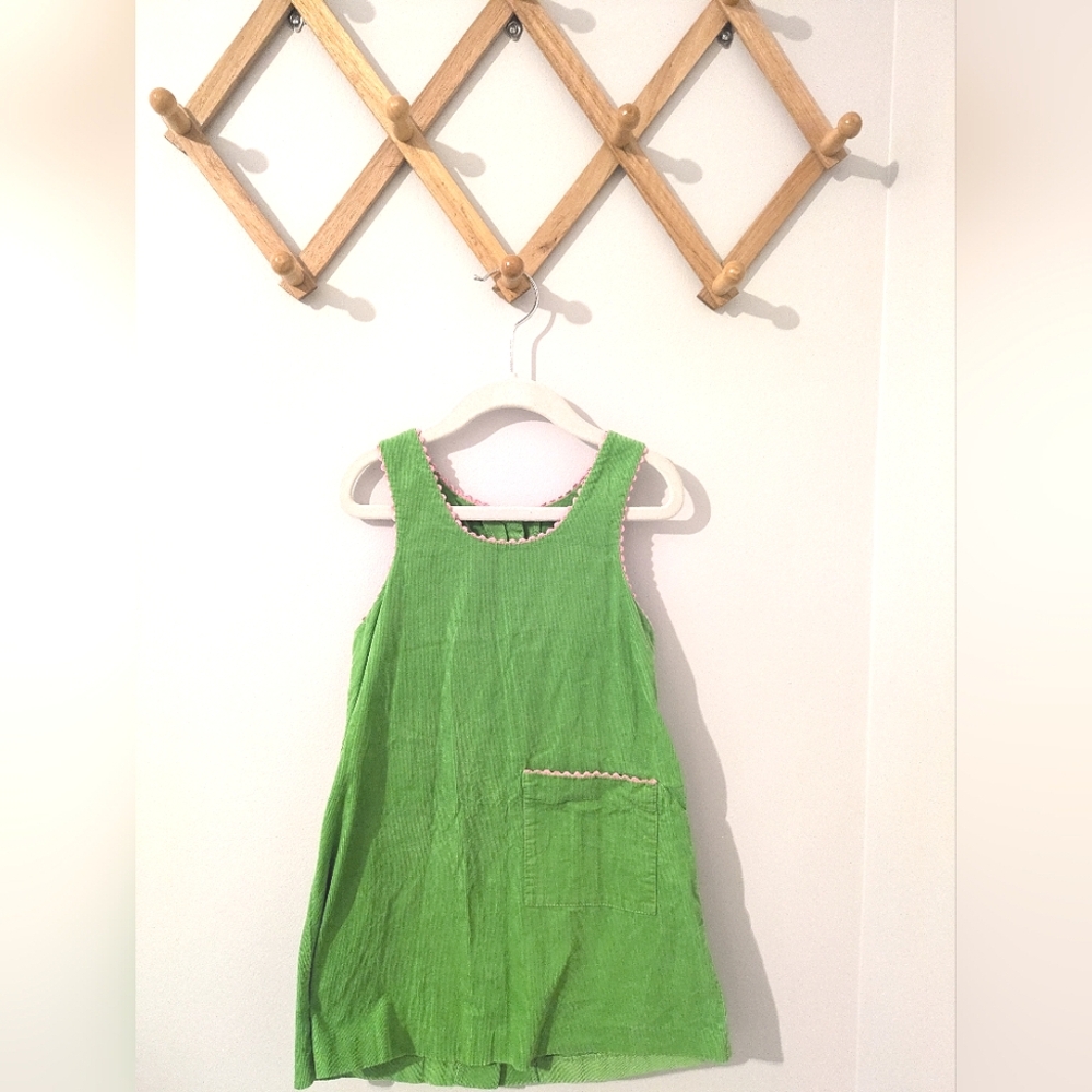 Green Sleeveless Corduroy Dress with Scallop detail And Pocket